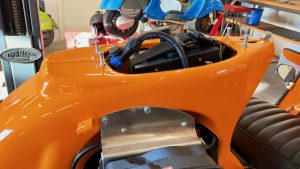Innenansicht prosimo Vespa Elektroumbau – Verkabelung und Ladesystem unter der Karosserie