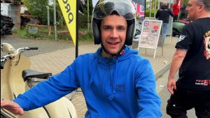 Daniele von Carbonitaly® testet unsere Smallframe mit HP 100+ Kit: „Motore elettrico spettacolare!"