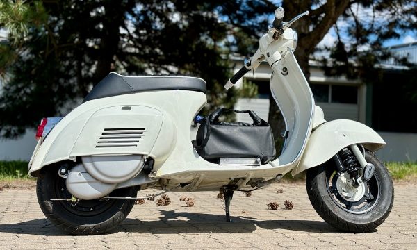 Vespa 125 PV-ET3 · 1980 · VMA2T-020