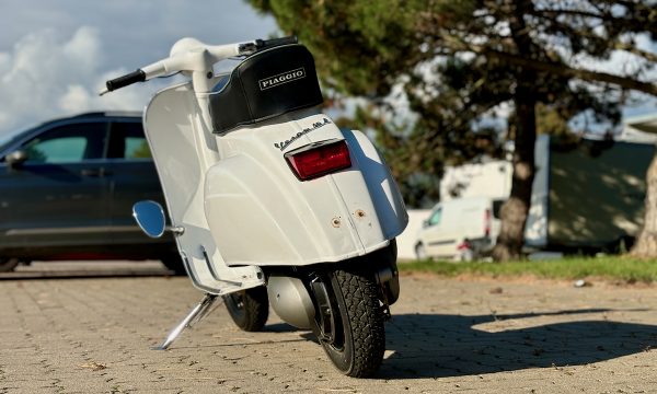 Vespa 50 V5A1T-631 e-vespa by prosimo - 7