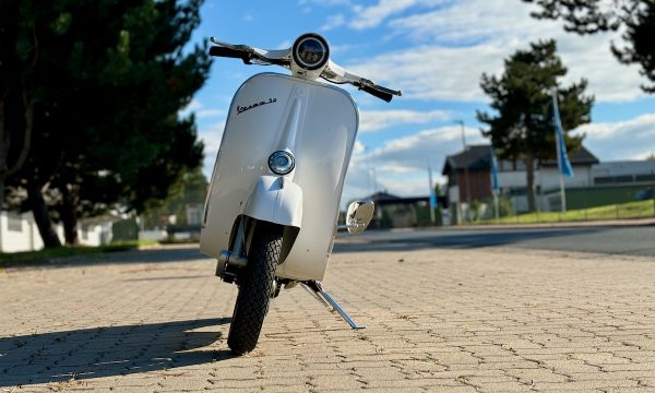 Vespa 50 V5A1T-631 e-vespa by prosimo - 8