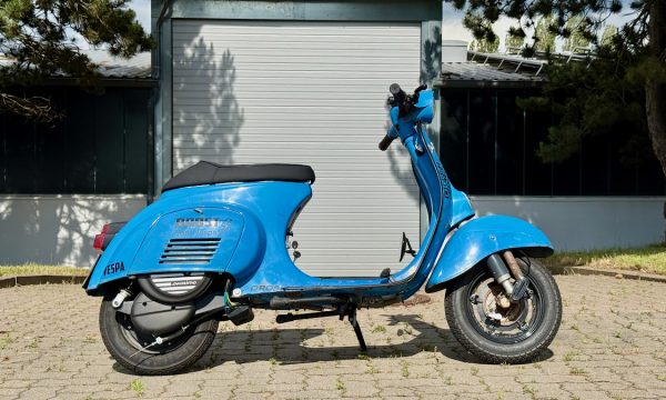 Vespa 50 V5A1T e-vespa by prosimo - 1