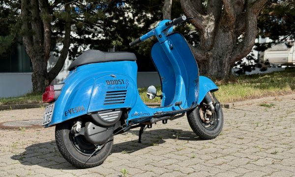 Vespa 50 V5A1T e-vespa by prosimo - 2
