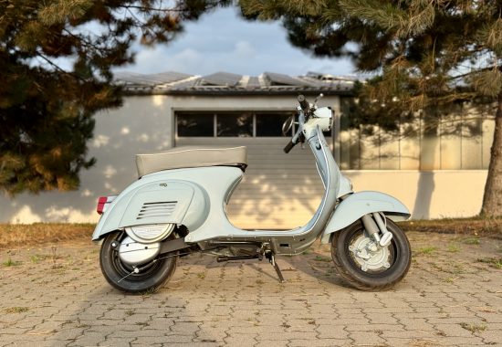 Vespa 50 V5A2T-858 e-vespa by prosimo - 1 Vespa 50 V5A2T-858 e-vespa by prosimo - 1