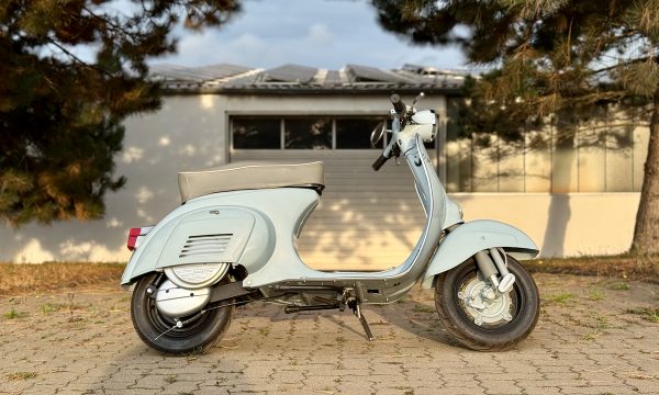 Vespa 50 V5A2T-858 e-vespa by prosimo - 1