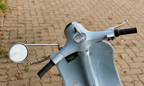 Vespa 50 V5A2T-858 e-vespa by prosimo - 4
