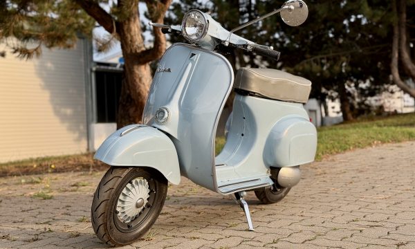 Vespa 50 V5A2T-858