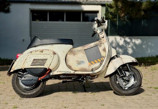 Vespa 50s V5SA1T-804 Voltracer e-vespa by prosimo