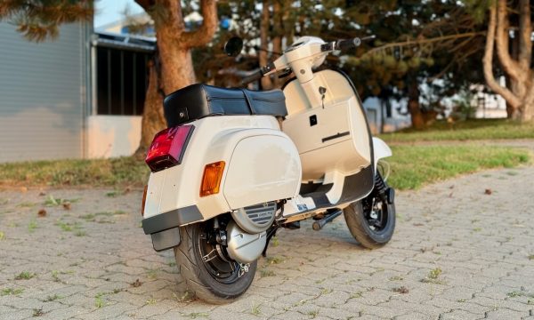 Vespa PK50XL-V5S2T-000-e-vespa-by-prosimo - 3