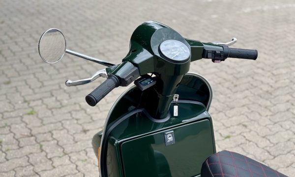 Vespa PX80 V8X1T-300-e-vespa-by-prosimo - 12 Vespa PX80 V8X1T-300-e-vespa-by-prosimo - 12