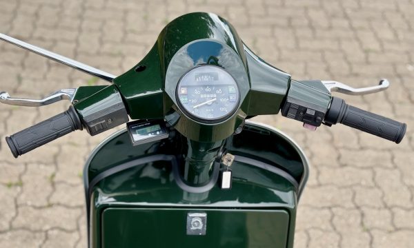Vespa PX80 V8X1T-300-e-vespa-by-prosimo - 13 Vespa PX80 V8X1T-300-e-vespa-by-prosimo - 13