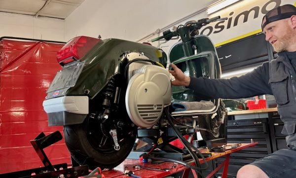 Vespa PX80 V8X1T-300-e-vespa-by-prosimo - 4 Vespa PX80 V8X1T-300-e-vespa-by-prosimo - 4