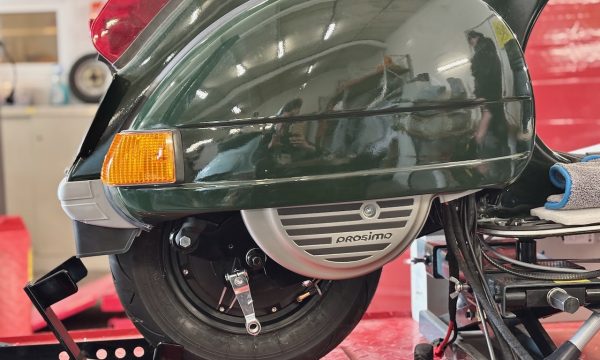 Vespa PX80 V8X1T-300-e-vespa-by-prosimo - 6 Vespa PX80 V8X1T-300-e-vespa-by-prosimo - 6