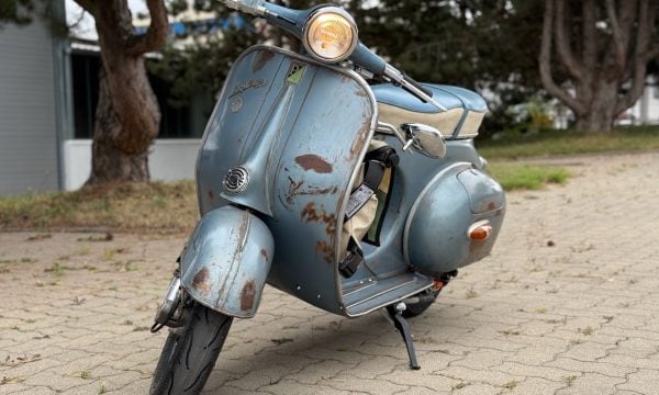 Vespa 125 VNB1T-130 - 10 Vespa 125 VNB1T-130 - 10