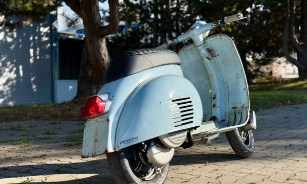 Vespa 125 VNB6T-015 - 4 Vespa 125 VNB6T-015 - 4