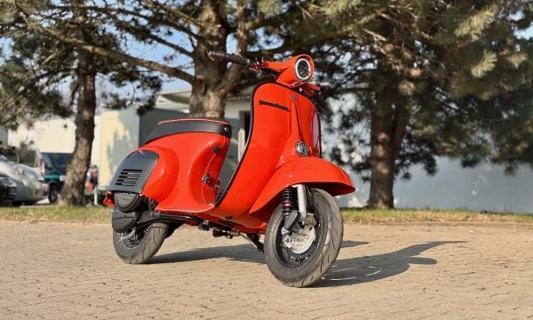 Vespa 50s V5SA1T-135 orange Jasmino - 4 Vespa 50s V5SA1T-135 orange Jasmino - 4