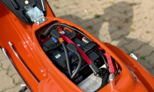 Vespa 50s V5SA1T-138 orange Nossol - 11 Vespa 50s V5SA1T-138 orange Nossol - 11