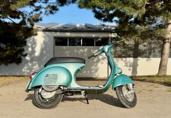 Vespa GL VGLA1T-026 - 1 Vespa GL VGLA1T-026 - 1