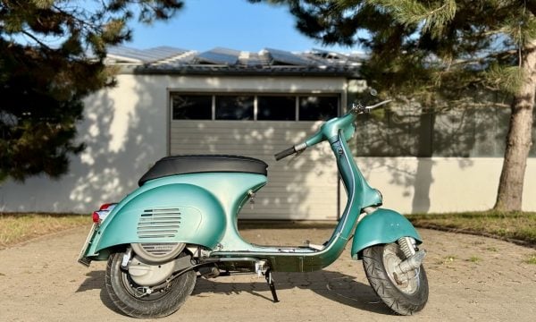 Vespa GL VGLA1T-026 - 1 Vespa GL VGLA1T-026 - 1