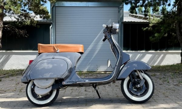 Vespa PK50s V5X2T-002 - 1 Vespa PK50s V5X2T-002 - 1